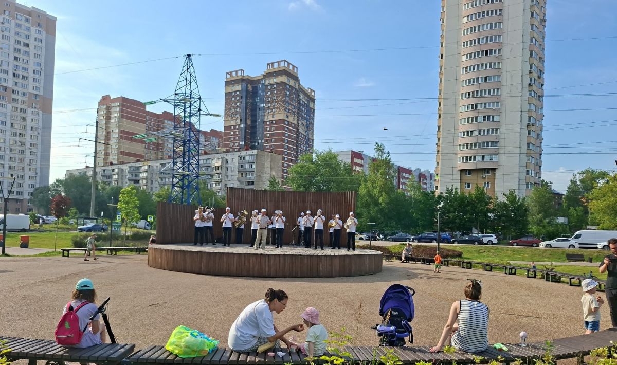 Духовой оркестр в парке «Союзный»